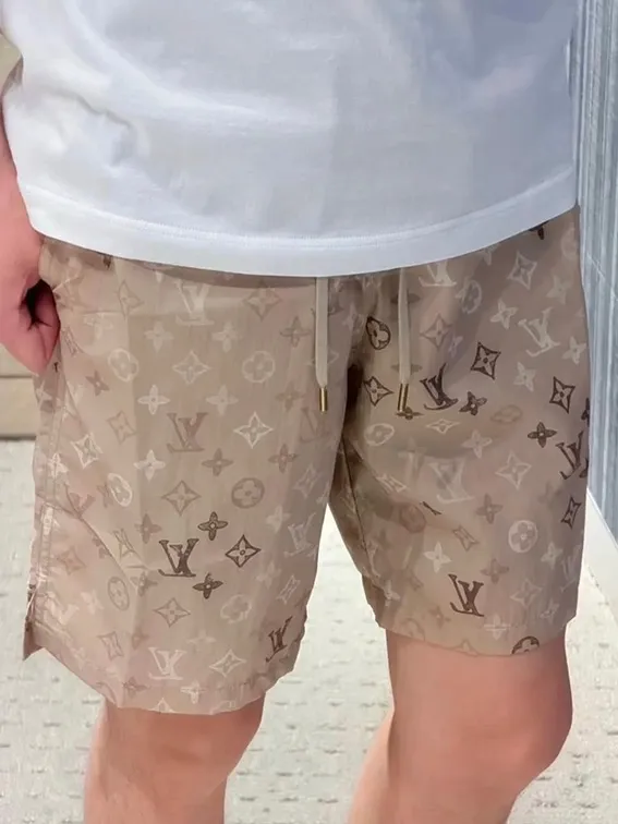 Louis Vuitton/Louis Vuitton presbyopic Khaki all-over printed suit shorts